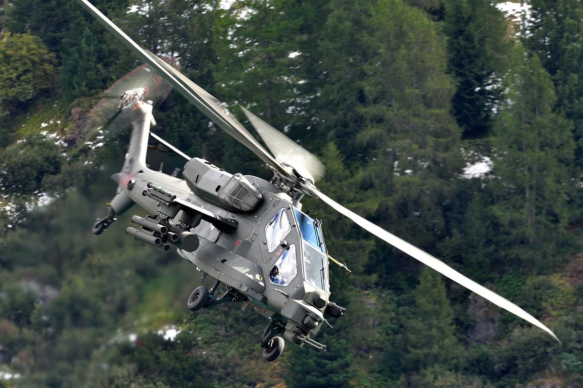 Leonardo AW249 im Flug
